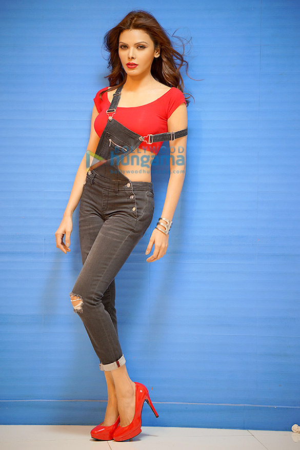 sherlyn chopra 395