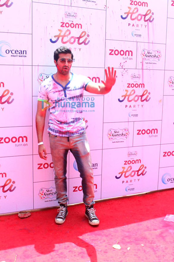 jacqueline fernandez sushant singh rajput others at zoom holi bash 9