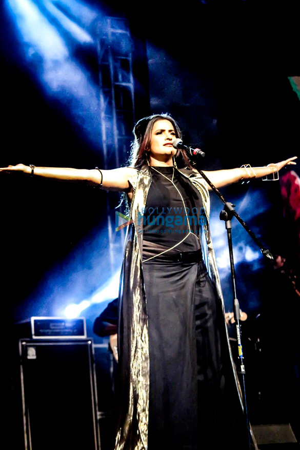 sona mohapatra performs live at the h a grounds in pune 2