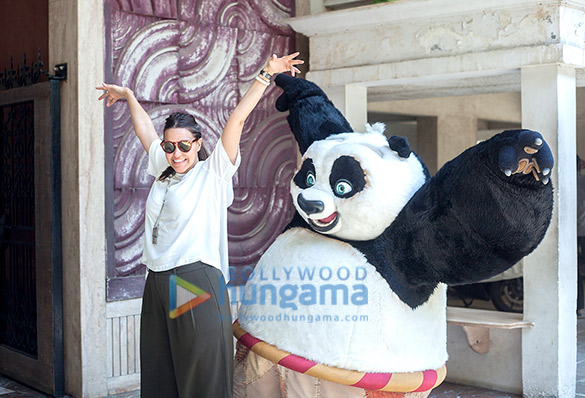 jacqueline fernandez neha dhupia snapped with po the panda from kung fu panda 7