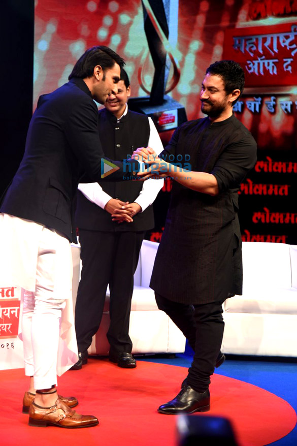aamir khan ranveer singh at lokmat maharashtrian of the year award 2016 5