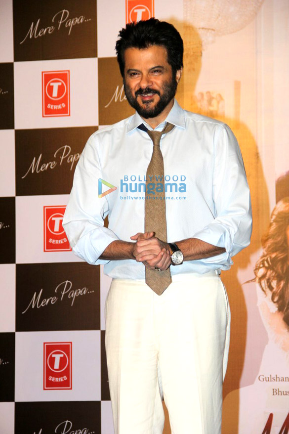 anil kapoor sonam kapoor grace the launch of music video mere papa 6
