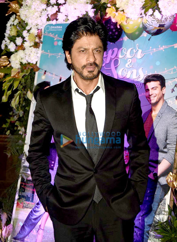 success bash of kapoor sons at taj lands end 24