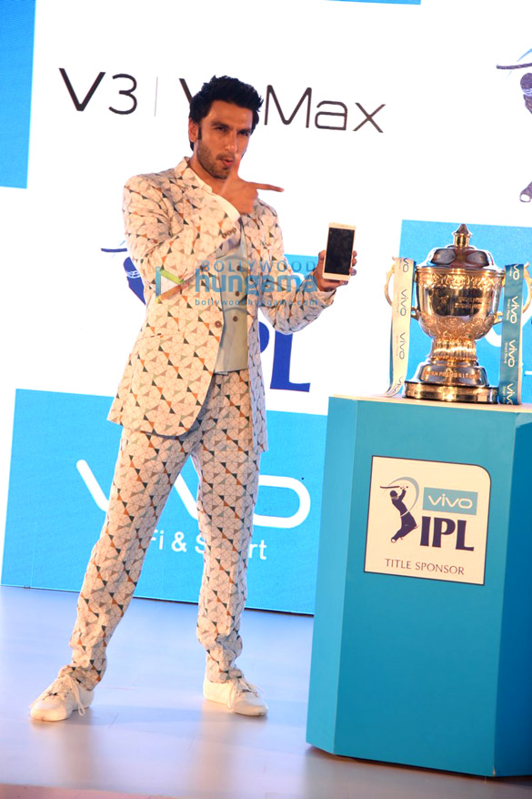 ranveer singh at the launch of vivo mobiles in india 9
