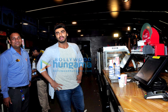 arjun kapoor hosts a special screening of ki ka for ladies 3