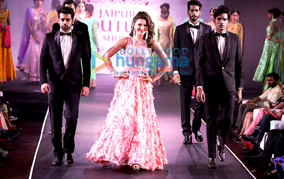 urvashi rautela walks the ramp at the jaipur fashion week for gaurrav and ridhima gaur 6