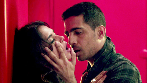 Teri Baahon Mein (Cabaret)