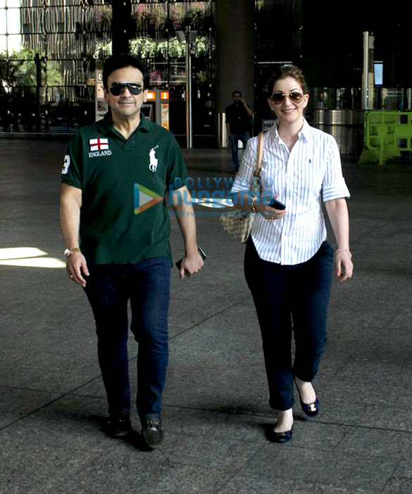 esha gupta kanika kapoor evelyn sharma snapped at international terminal 6