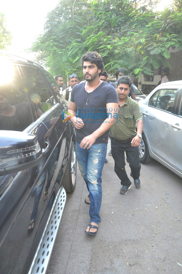arjun kapoor mohit suri snapped after they met to decide arjuns look for half girlfriend 11