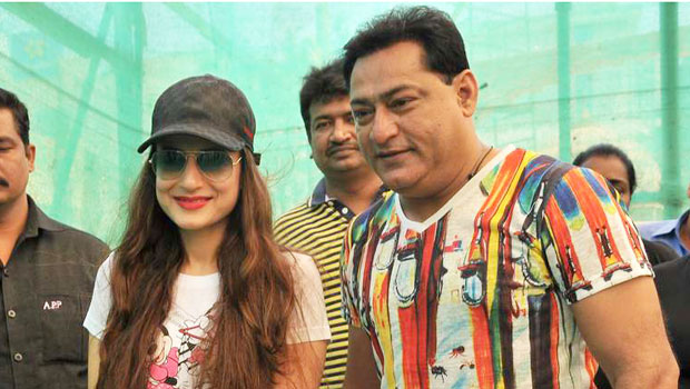 Ameesha Patel Inaugurates ‘Babloo’s Zorang Pet Show’