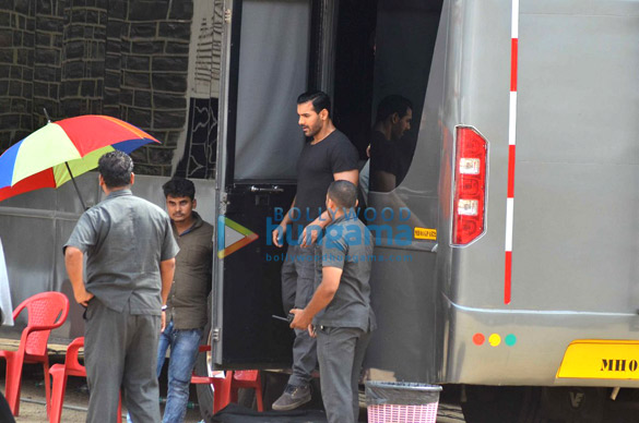 john abraham sonakshi sinha snapped on the sets of force 2 2