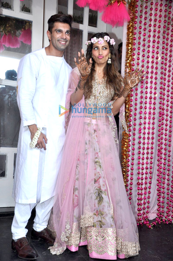bipasha basu karan singh grovers mehndi ceremony at villa 69 2