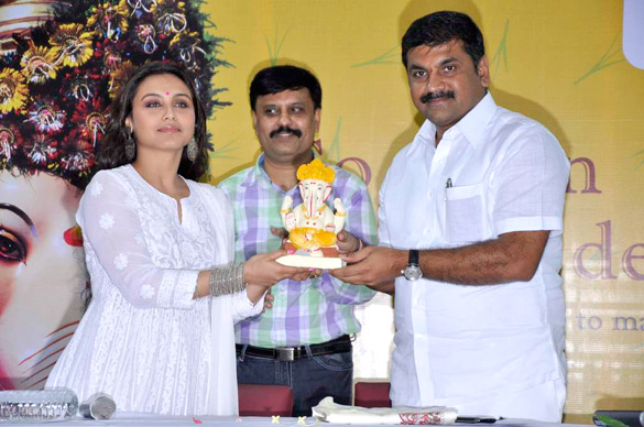 rani mukerji snapped at the times green ganesha event 3