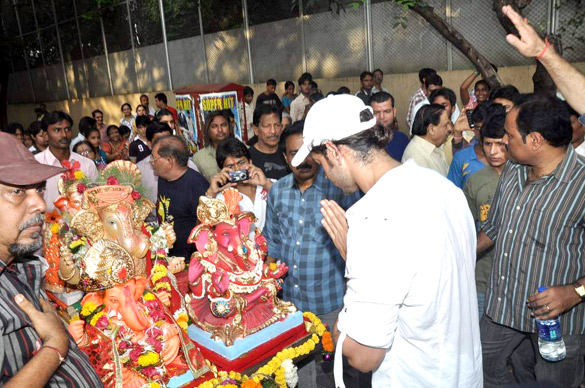 hrithik roshans ganpati visarjan 5