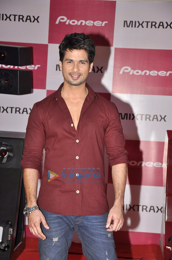 shahid at pioneers mixtrax sound systems launch 10