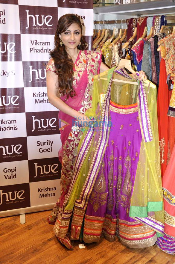 soha ali khan at hue launch 4