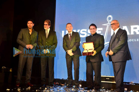 big b abhishek at sunil gavaskars honour by ulysse nardin 3