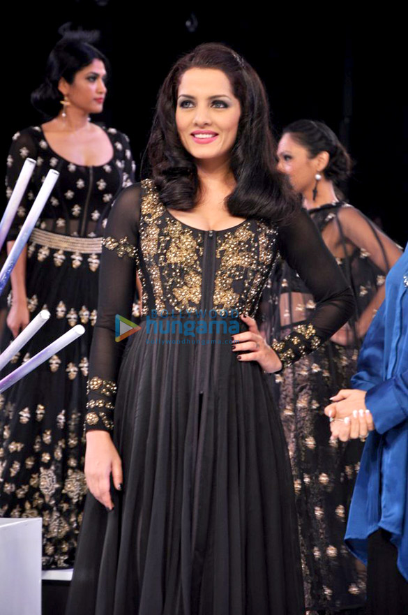 neeta lullas show at blenders pride fashion tour day 2 3