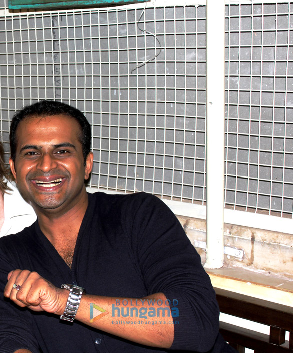 bipasha basu at bong bong 6