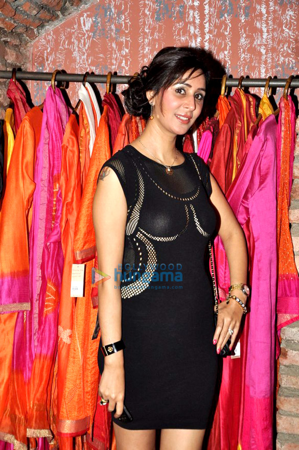 sunita shanker unveils her designer line at melange 6