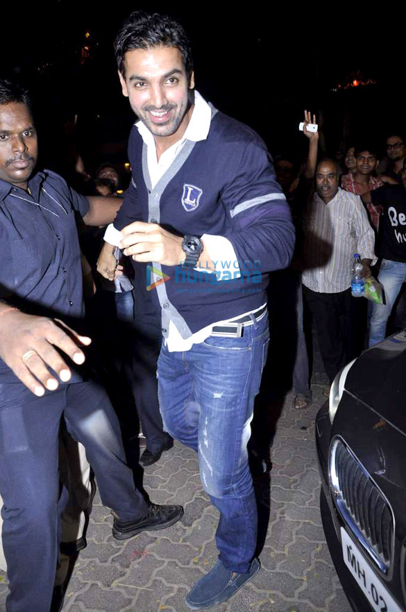 celebs grace big bs diwali bash 7