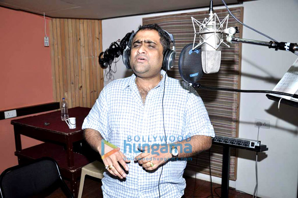 kunal ganjawala snapped at a song recording 3