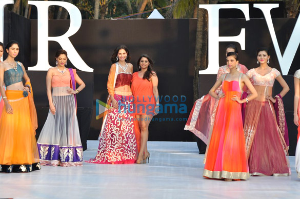 shouger merchant doshis show at india resort fashion week 2012 2