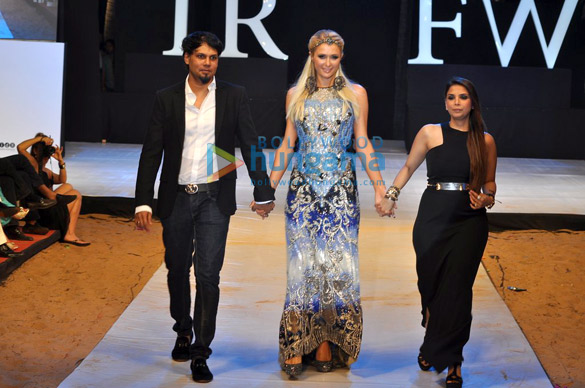 paris hilton walks for shane falguni at india resort fashion week 2012 2