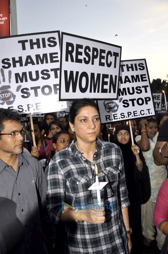 priya dutt leads protest for delhi rape incident 7
