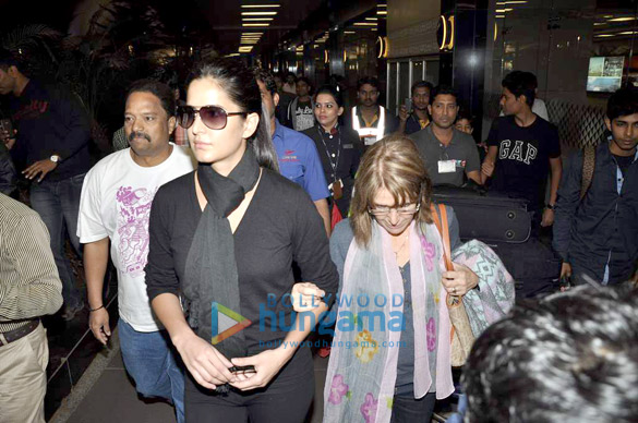 katrina snapped with her mom 6