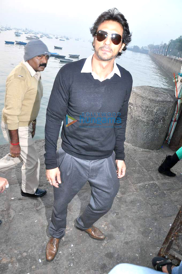 celebs grace hrithiks birthday yacht party 20