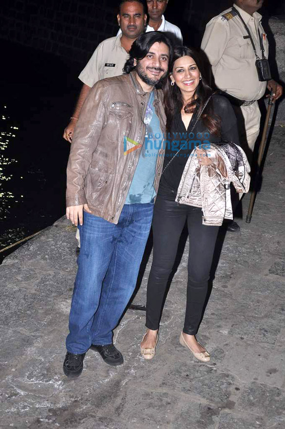 celebs grace hrithiks birthday yacht party 8