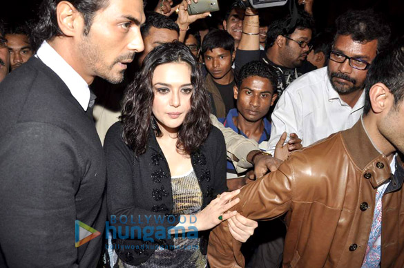 celebs grace hrithiks birthday yacht party 4