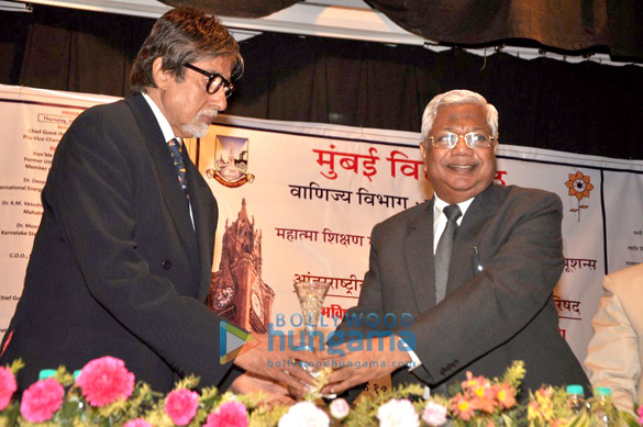 amitabh bachchan at international commerce and management conference 6