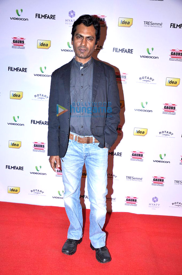 celebs grace the filmfares nomination bash 29
