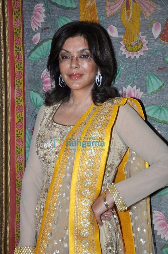 sushmita zeenat shriya others at beti fashion show 20