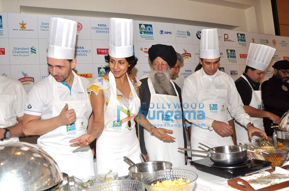 gul panag at scmms pasta bash 2