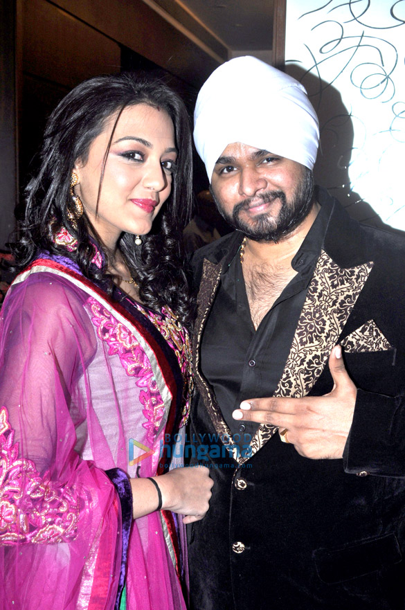gaurav parikh shivani aroras wedding reception 13