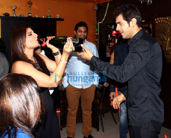 deepshikha celebrated her first marriage anniversary 3