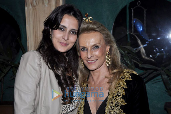 vinod shankar nair hosts bash for greogry david roberts 11