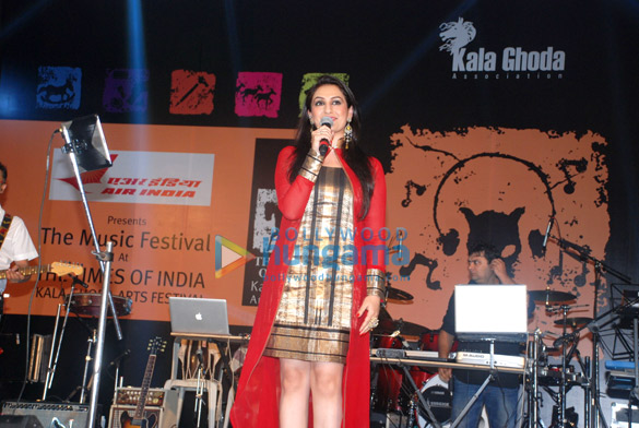 akriti kakar performs at the kala ghoda art festival 2
