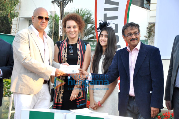 celebs grace agp multimillion race 2013 2