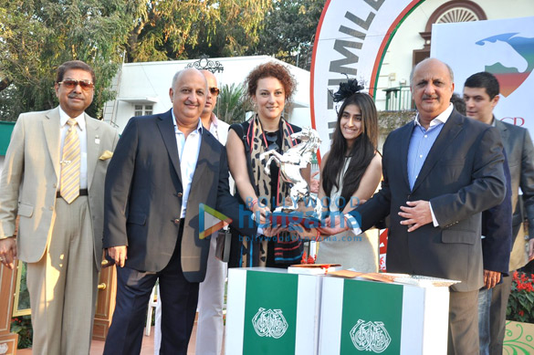 celebs grace agp multimillion race 2013 11