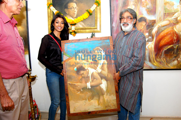 paoli dam bappi lahiri grace prithvi sonis color of arts art exhibition 2