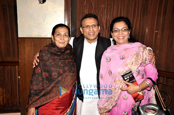 celebs at mushaira hosted by kapil sibal anu ranjan 24