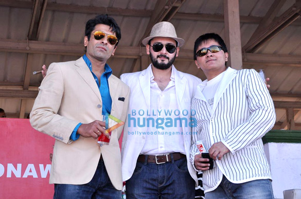 celebs grace poonawalas derby race 10