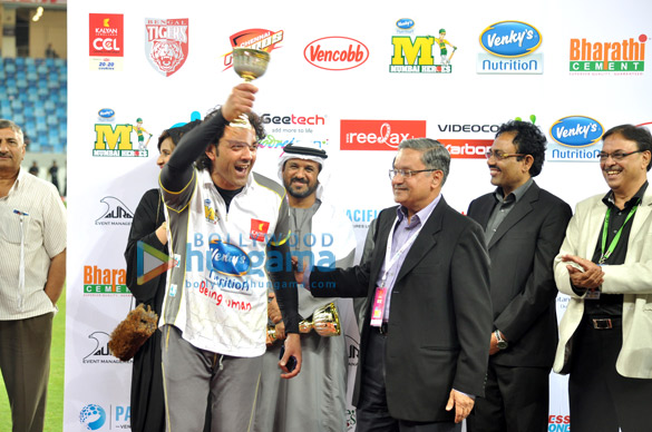 ccl 3s mumbai heroes vs chennai rhinos match in dubai 8