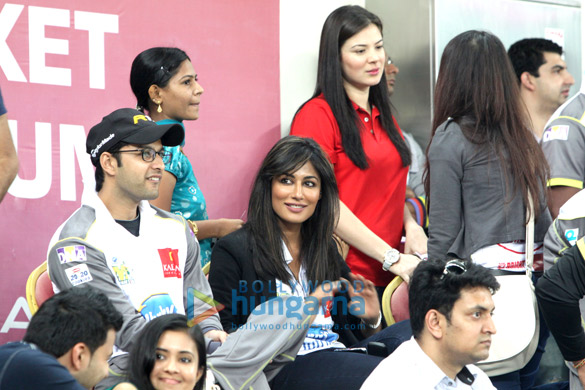 ccl 3s mumbai heroes vs chennai rhinos match in dubai 12