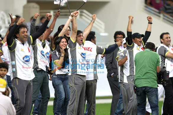 ccl 3s mumbai heroes vs chennai rhinos match in dubai 20