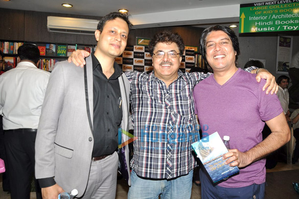 launch of meenakshi rainas book by leadstart publishing 10